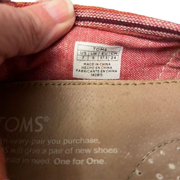 TOMS Flat Espadrilles Red Burgundy Stripe Aztec print Size 7 - Picture 10 of 12